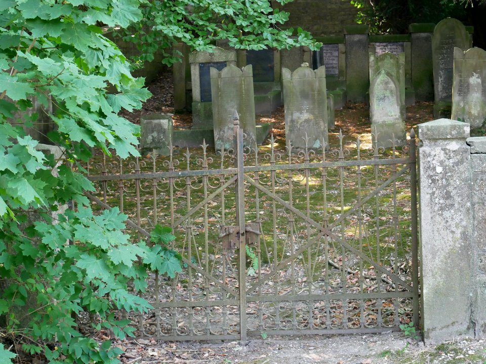 Eingang zum Jüdischen Friedhof in Banteln