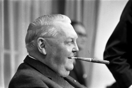 Einde bezoek bondskanselier dr Ludwig Erhard en gaf persconferentie in het Haag, Bestanddeelnr 916-1334