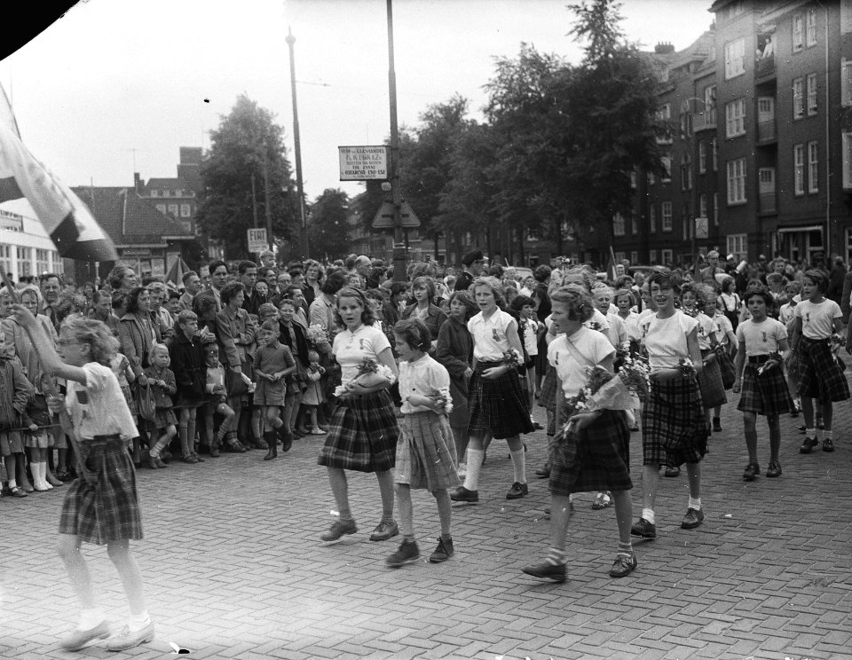 Einde avondvierdaagse Amsterdam, Bestanddeelnr 906-5506