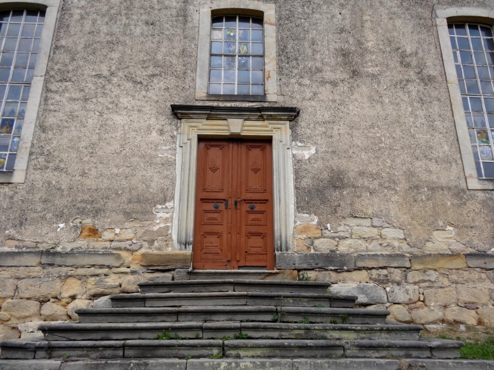 Eingang zur Kirche in Milbitz, Rottenbach