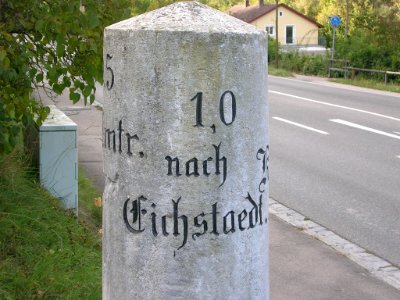 Eichstätt Ingolstädter Str -Kilometerstein (6)