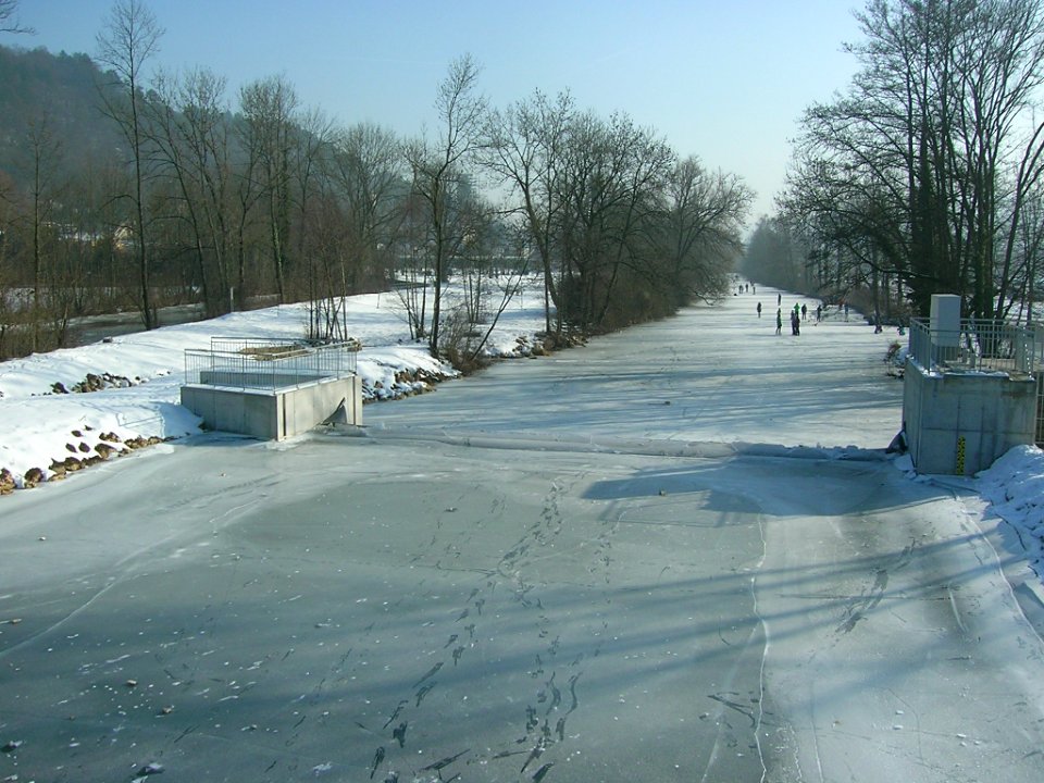 Eichstätt - Vereiste Altmühl 2017-01-29 -Blick von Willibaldsbrücke (1)