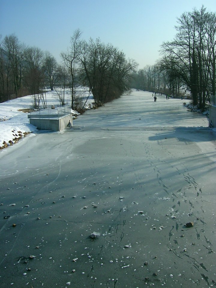 Eichstätt - Vereiste Altmühl 2017-01-29 -Blick von Willibaldsbrücke (3)