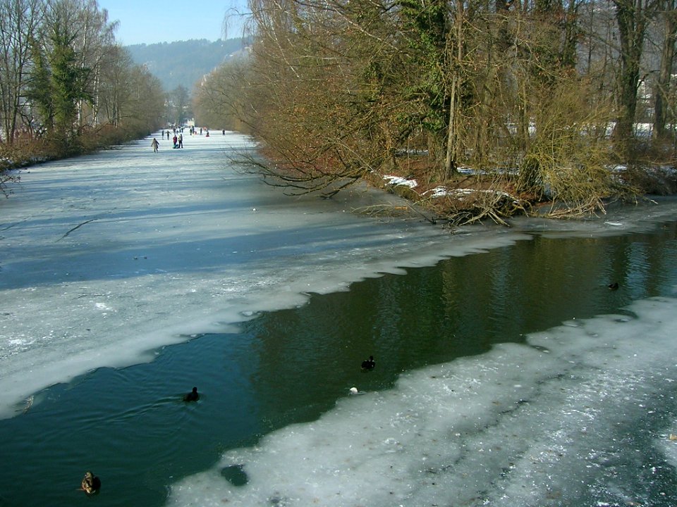 Eichstätt - Vereiste Altmühl 2017-01-29 -Blick vom Badsteg zum Wehr (1)