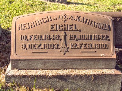 Eichel (Heinrich and Katharina), Smithfield East End Cemetery, 2015-09-14, 01