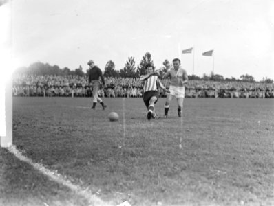 Eindhoven tegen Limburgia 7-0 vierde doelpunt, Bestanddeelnr 904-1933