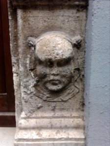 Eichstätt Marktplatz 1 -Tür Gutenberggasse (4)