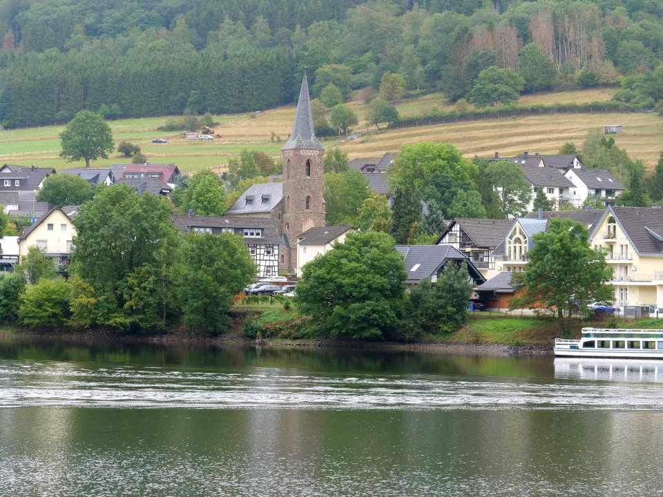 Einruhr from other side of the Rur 02