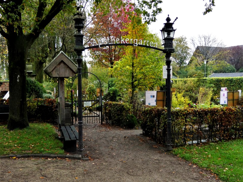 Eingang zum Apothekergarten Quellengrundpark Borken-Weseke