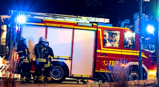 Einsatz der Feuerwehr Tübingen an der Blauen Brücke am 22.08.2020 07