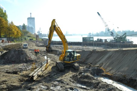 Einlaufbauwerk Weserkraftwerk Beginn