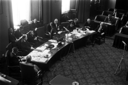 Eerste Kamer Algemene Beschouwingen min. Veringa, Beernink, De Jong , Wittevee, Bestanddeelnr 924-0207