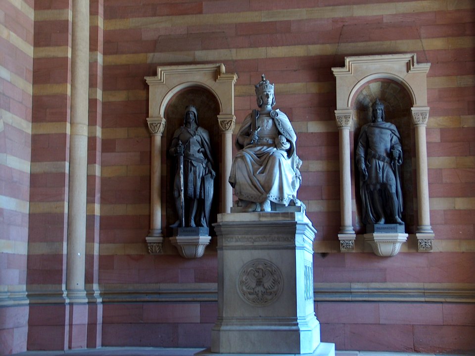 Eingangsbereich Dom zu Speyer 08 04 2012