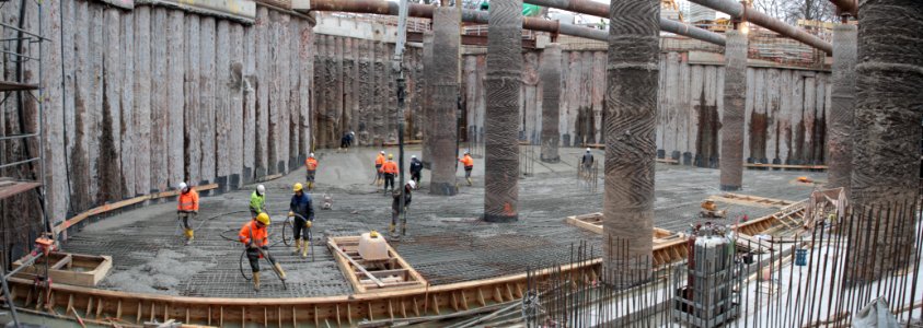 Einlaufbauwerk Sohle betonieren Weserkraftwerk
