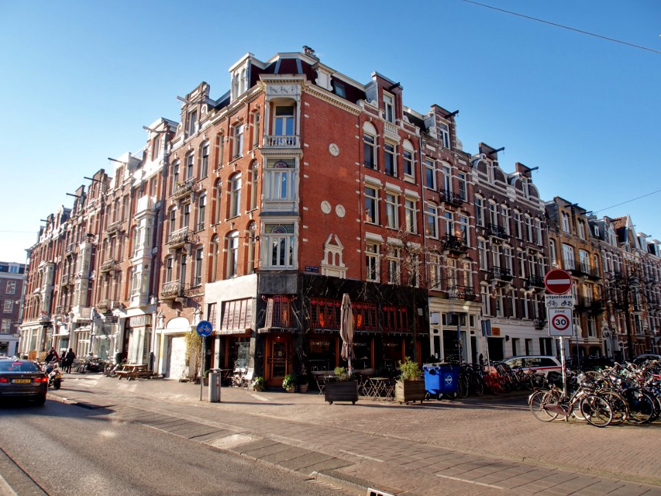 Eerste Helmersstraat hoek Eerste Constantijn Huygensstraat, Art Deco foto 1