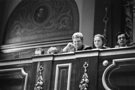 Eerste Kamer , beediging kamerleden onder wie mevrouw Vonhoff-Luijendijk, op pub, Bestanddeelnr 929-5408