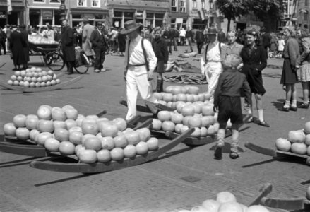 Eerste kaasmarkt te Alkmaar, Bestanddeelnr 901-8100