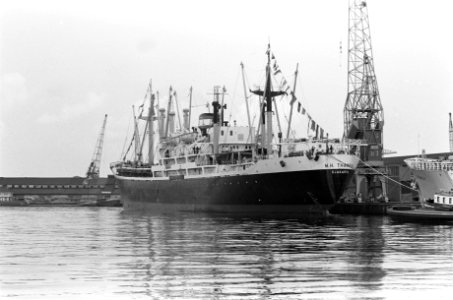 Eerste Indonesisch schip na zes jaar weer in ons land, de ms M. H. Thamrin in de, Bestanddeelnr 915-4603