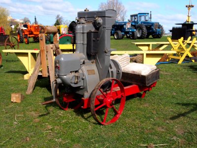 Eerstling Ambachten dag 2013 pic-061, Bernard-Moteurs Suresnes moteur type Bte SGDG W1