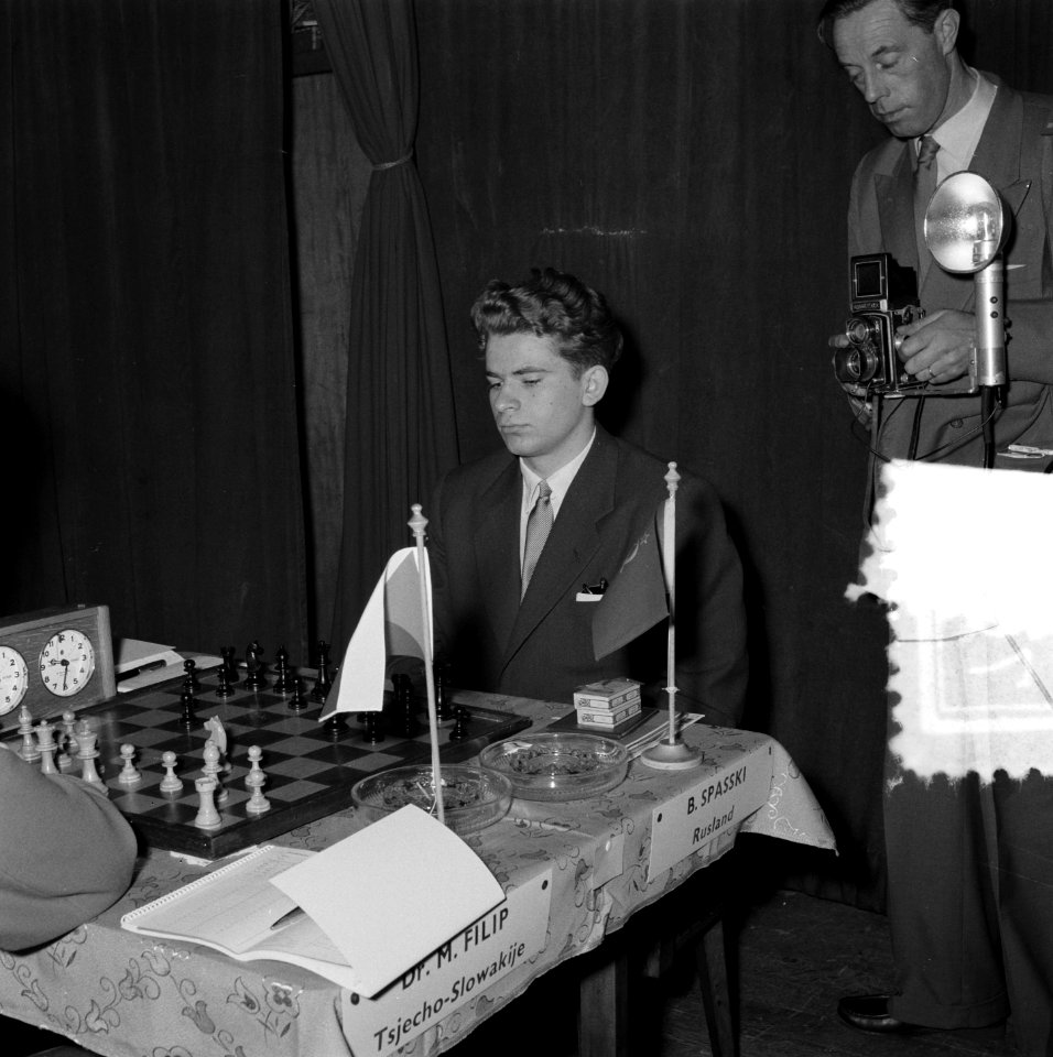 Eerste ronde landentoernooiwereldkampioenschap Schaken. Aan bord Spansky, Bestanddeelnr 907-6623