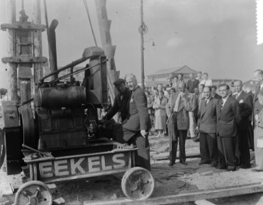 Eerste paal Monroe Calculatie-machine Company Amsterdam, Bestanddeelnr 904-7193