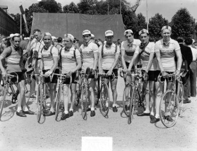 Eerste dag Tour de France. Nederlandse ploeg, Bestanddeelnr 904-6488