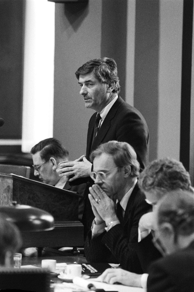 Eerste Kamer , vervolg Algemene Beschouwingen Lubbers spreekt, Bestanddeelnr 933-1568