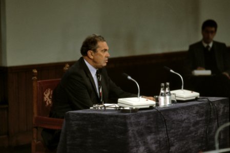Eerste dag verhoren Parlementaire enquete commissie RSV oud premier Biesheuvel , Bestanddeelnr 253-8862