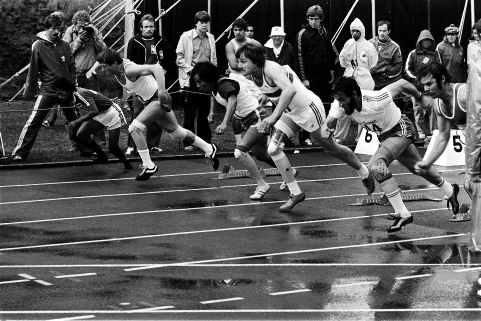 Eerste dag Olympische Spelen Gehandicapten in Arnhem 100 meter heren geamputeer, Bestanddeelnr 930-8920