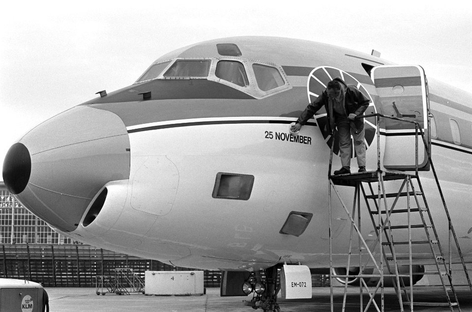 Eerste vliegtuig Surinam Airways laatste hand wordt gelegd aan de 25 november, Bestanddeelnr 928-2428