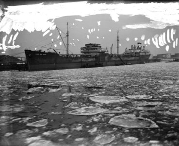 Eerste tankboot aangekomen, Bestanddeelnr 902-0203