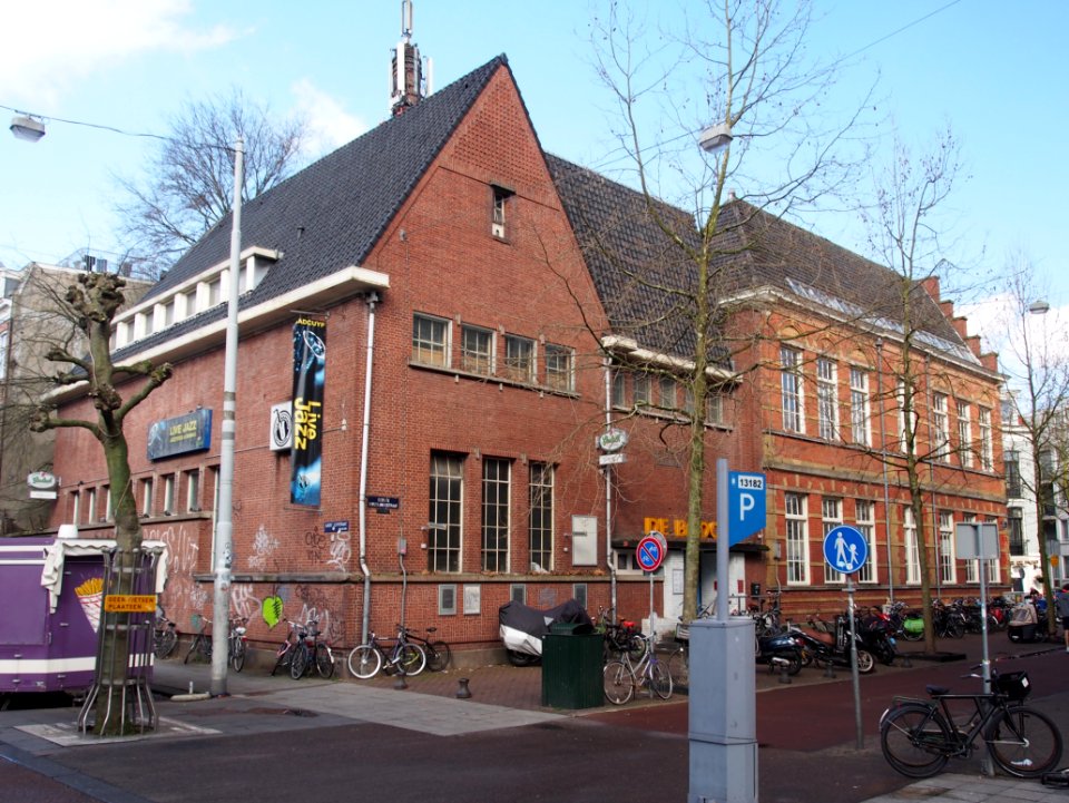 Eerste Sweelinckstraat hoek Albert Cuypstraat, De BadCuyp pic1