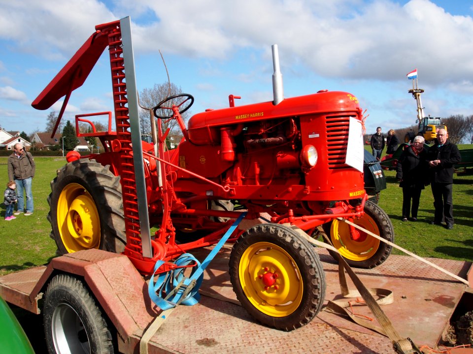 Eersteling Ambachten dag 2013 pic-042, Massey-Harris traktor