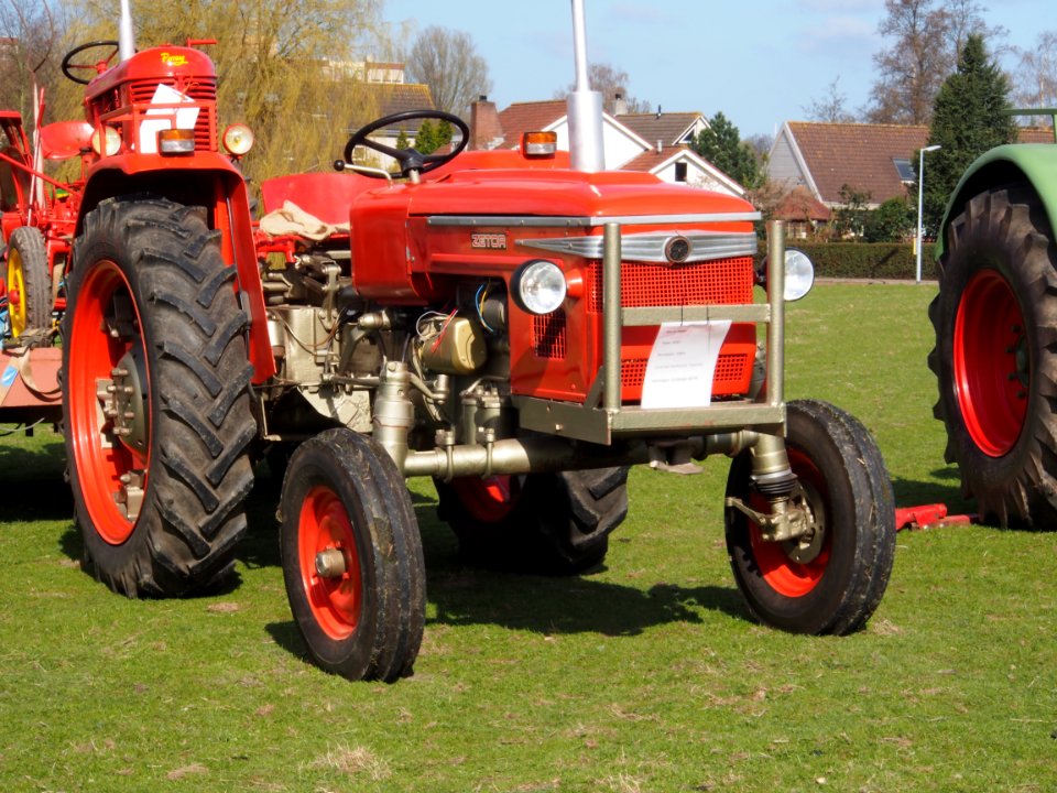 Eersteling Ambachten dag 2013, Zetor traktor pic1
