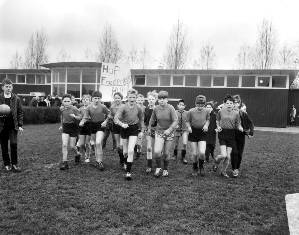 Eerste ronde schoolvoetbaltoernooi in Amsterdam, Bestanddeelnr 919-0052