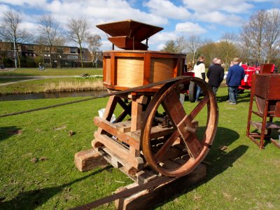 Eersteling Ambachten dag 2013, Old crafts machine, pic4