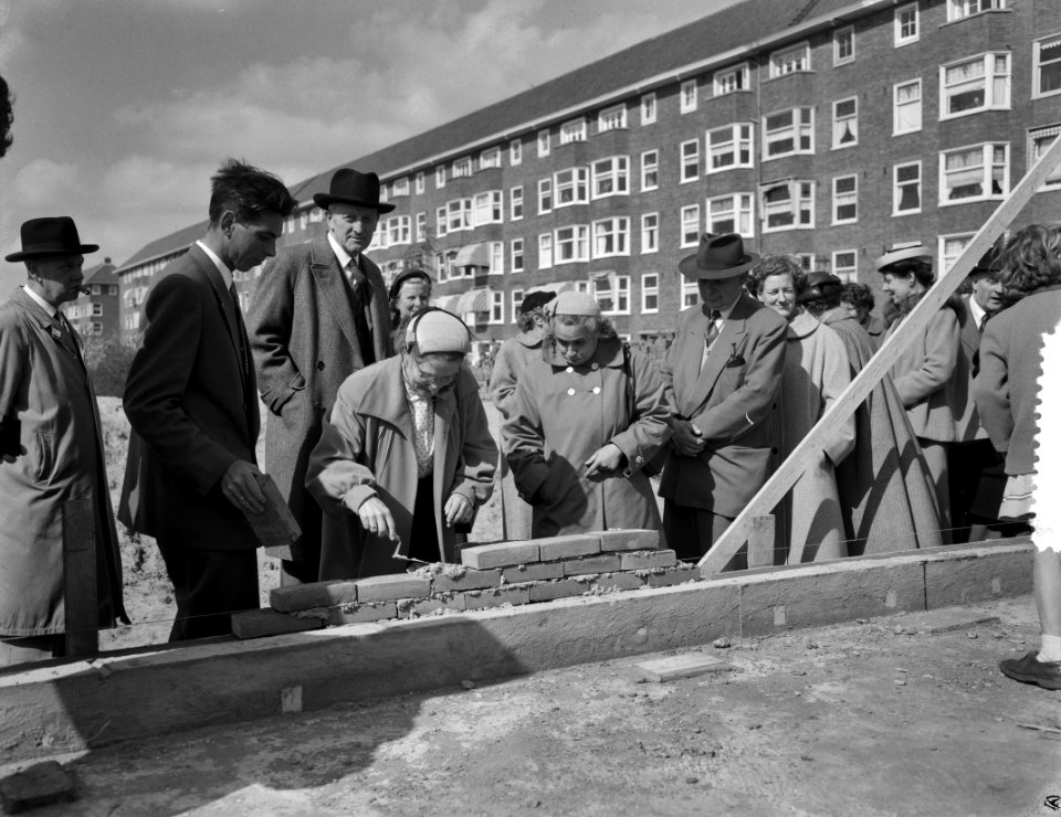 Eerste steenlegging Arminiuskerk aan de Postjeskade te Amsterdam-West, Bestanddeelnr 907-7613