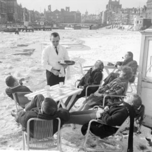 Eerste zonnebaders ontdekt in Amsterdam, Bestanddeelnr 914-8503