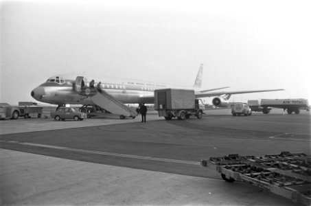 Eerste Super DC 8 voor KLM op Schiphol, Bestanddeelnr 920-5072