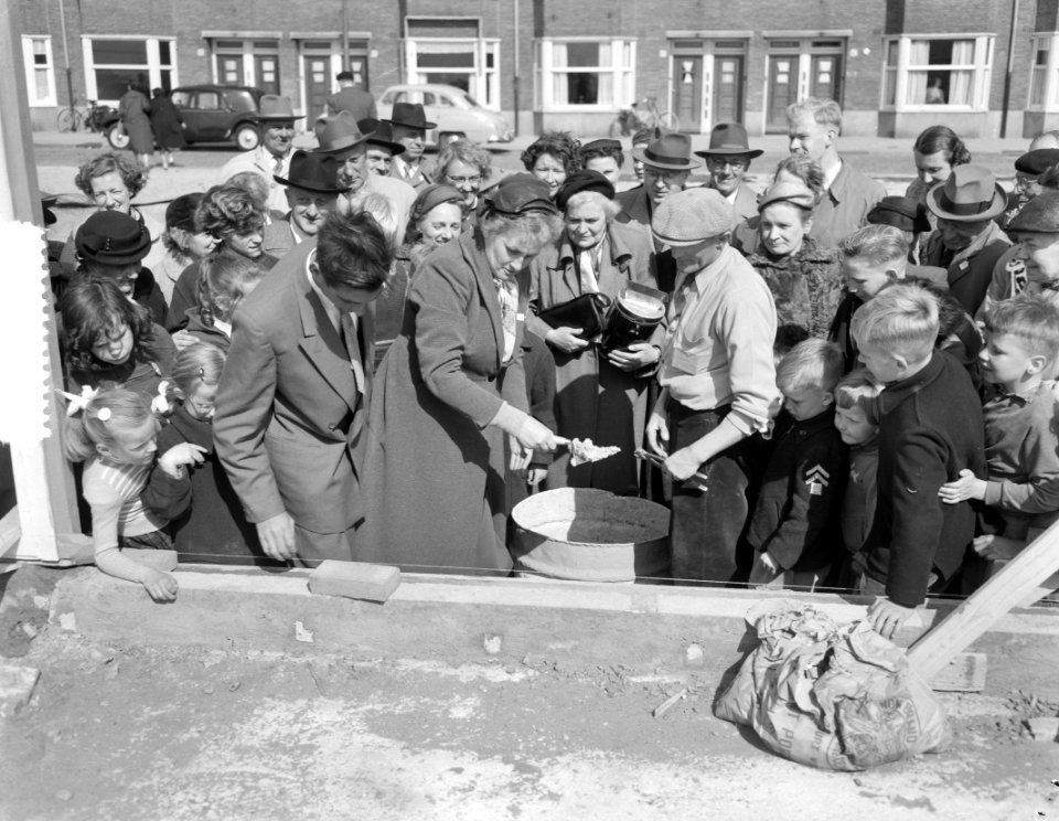 Eerste steenlegging Arminiuskerk aan de Postjeskade te Amsterdam-West, Bestanddeelnr 907-7611