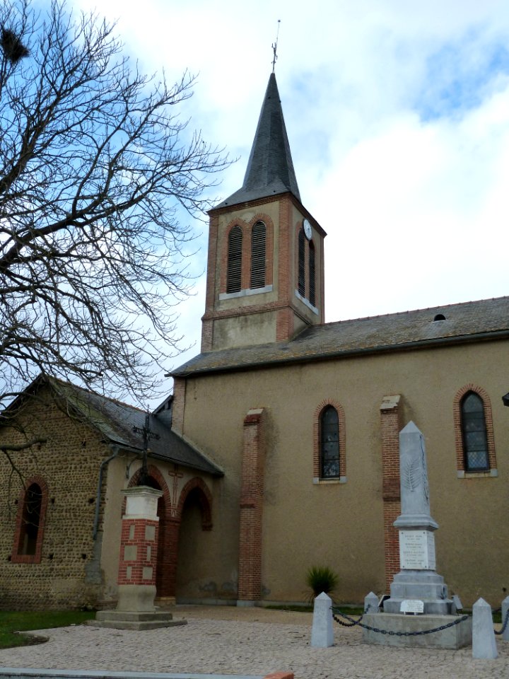 Eglise de Lamayou vue 2