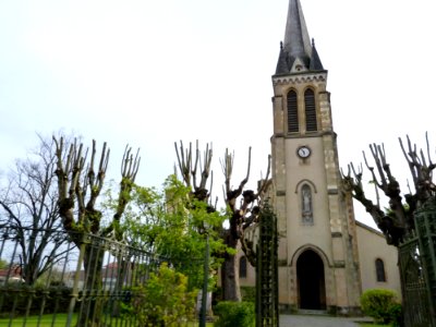 Eglise de Garlin vue 2