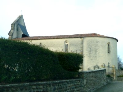 Eglise de Fichous-Riumayou vue 1