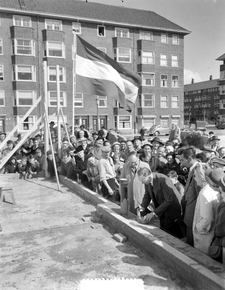 Eerste steenlegging Arminiuskerk aan de Postjeskade te Amsterdam-West, Bestanddeelnr 907-7615