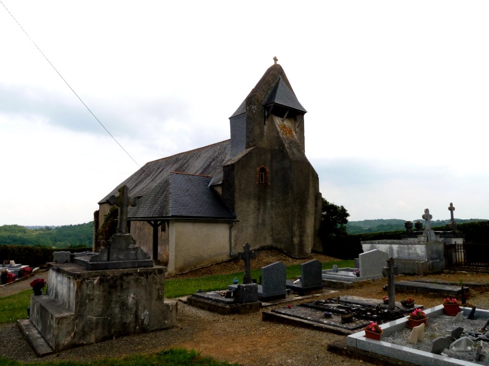 Eglise de Bassillon-Vauzé vue 2