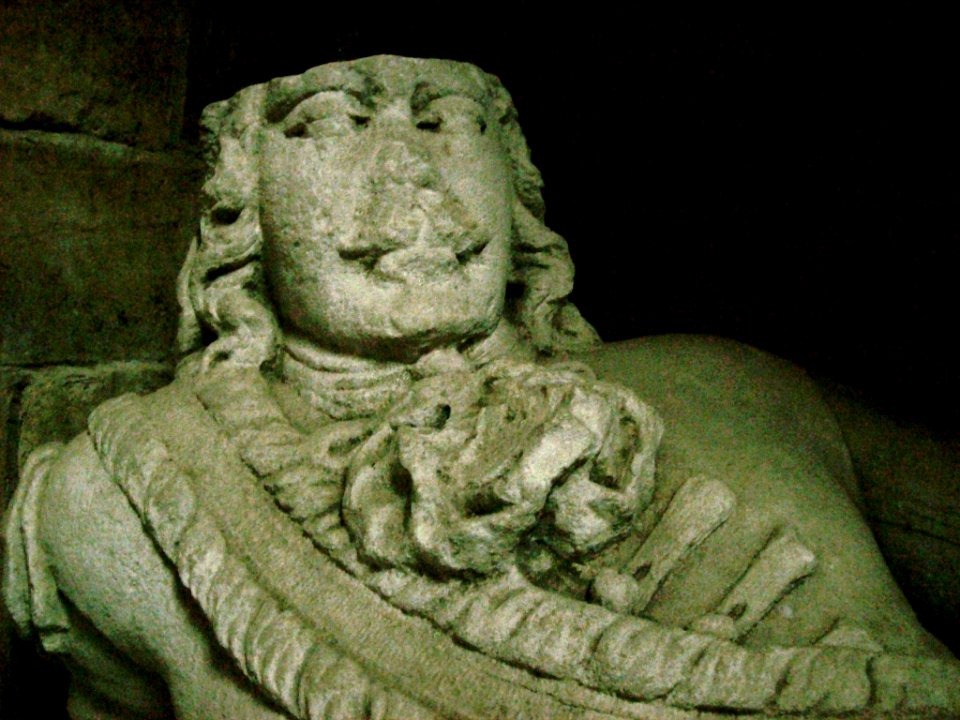 Effigy of Captain Henry Kingsmill 2