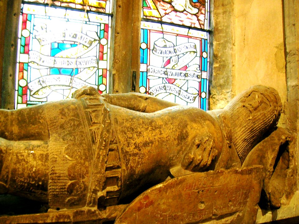 Effigy of knight, St. Peter, Dorchester