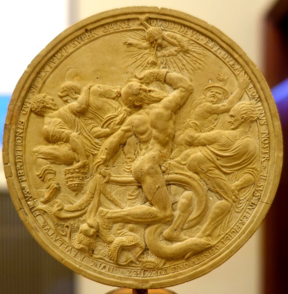 Effigy of Hans Klur with Death and a 'brand painting' of Pope Paul III, by Hans Schenck, view 2, 1546, Solnhofen stone, model for a medal - Bode-Museum - DSC03330