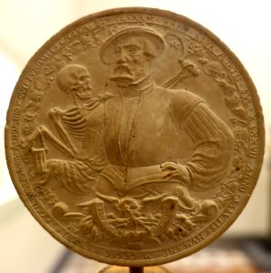Effigy of Hans Klur with Death and a 'brand painting' of Pope Paul III, by Hans Schenck, view 1, 1546, Solnhofen stone, model for a medal - Bode-Museum - DSC03329