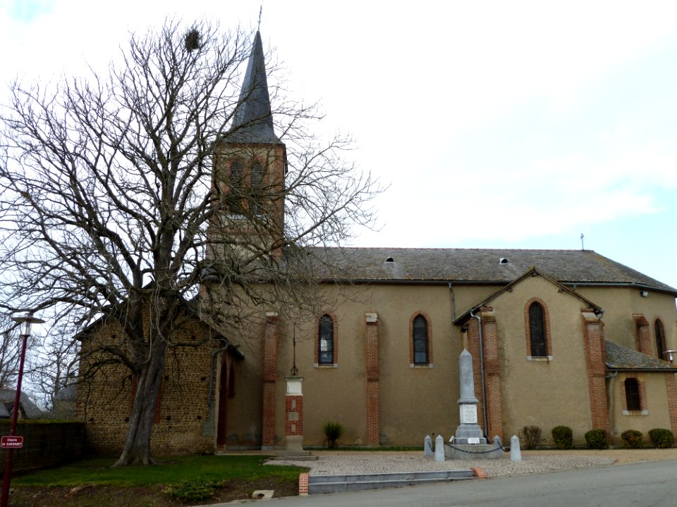 Eglise de Lamayou vue 4